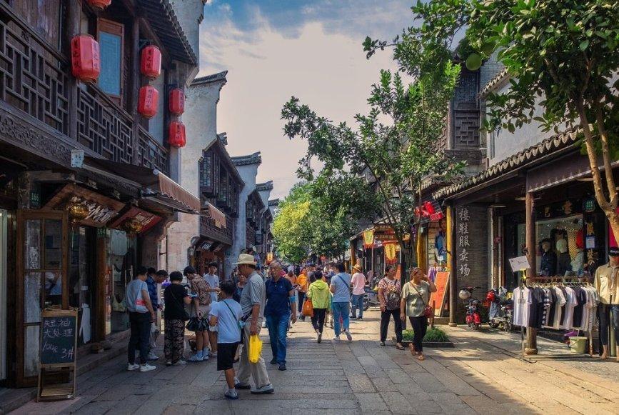 刘昊然与吴磊的长相PK谁赢？为什么?游戏画面